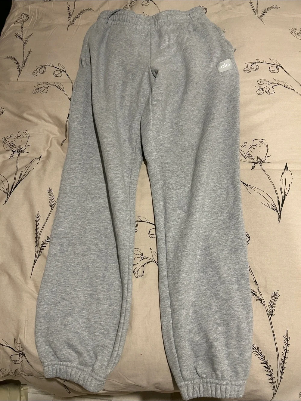 ALO Yoga Kids Light Gray Jogger Sweatpants